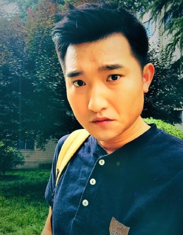 奋斗的第一张照片--澳门认干亲服务网