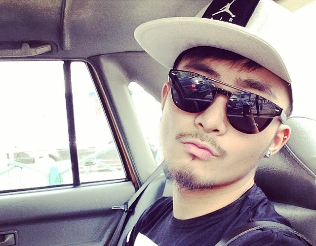 Mr尹的第一张照片--澳门认干亲服务网