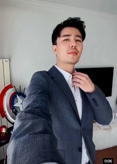 孤獨一郎的第一张照片--澳门认干亲服务网