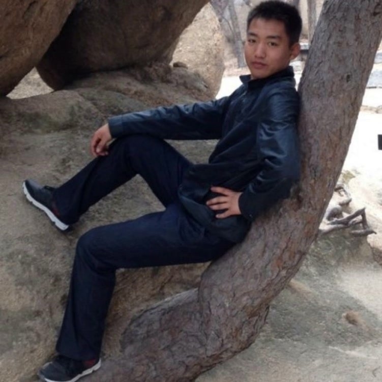 哥不帅但很坏的第一张照片--澳门认干亲服务网