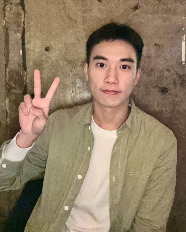 油菜花的第二张照片--澳门认干亲服务网