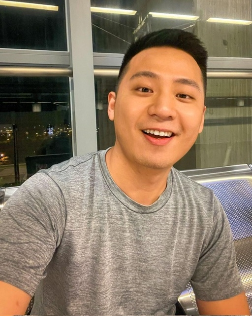 孤獨的男人的第三张照片--澳门认干亲服务网